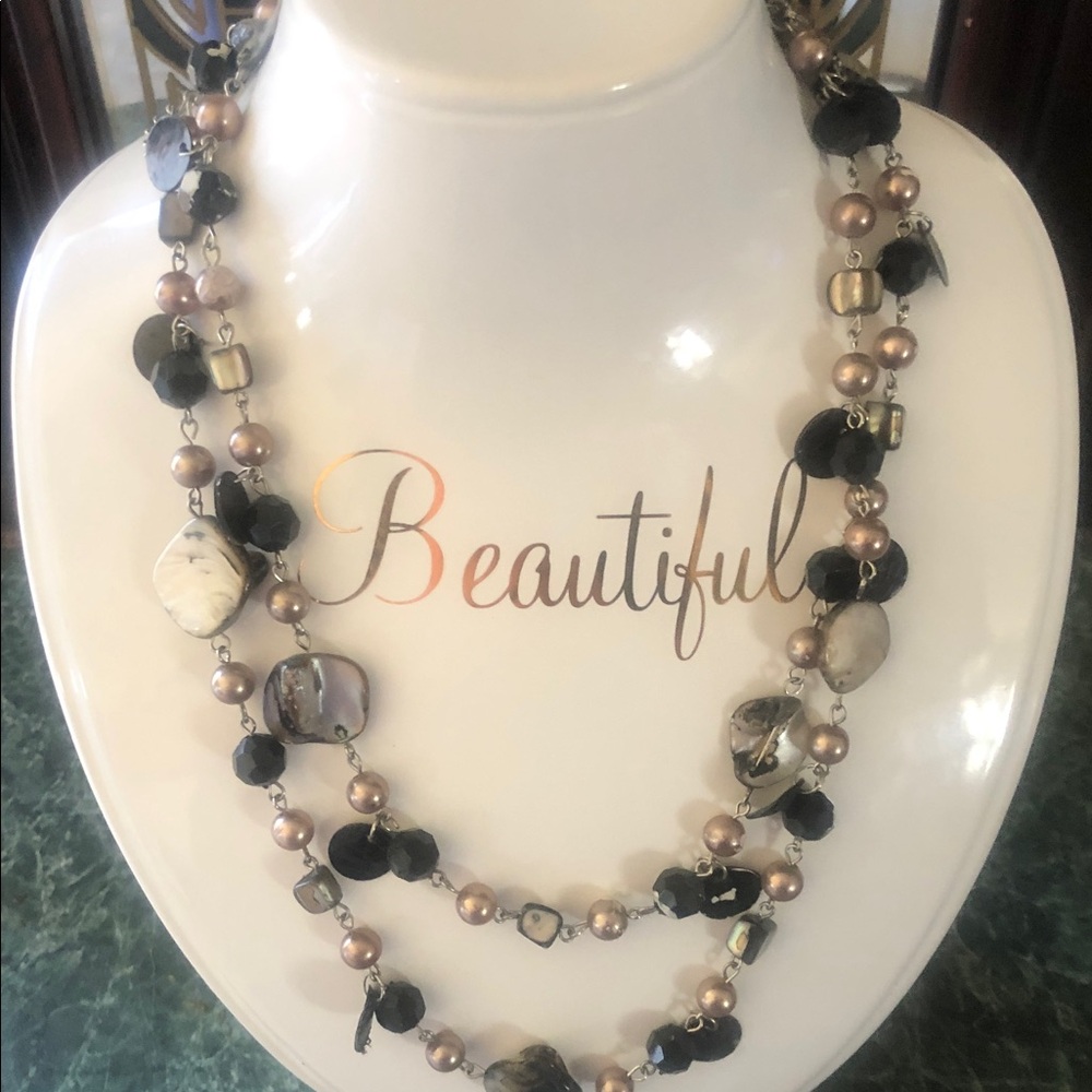 Elegant Beaded Necklace